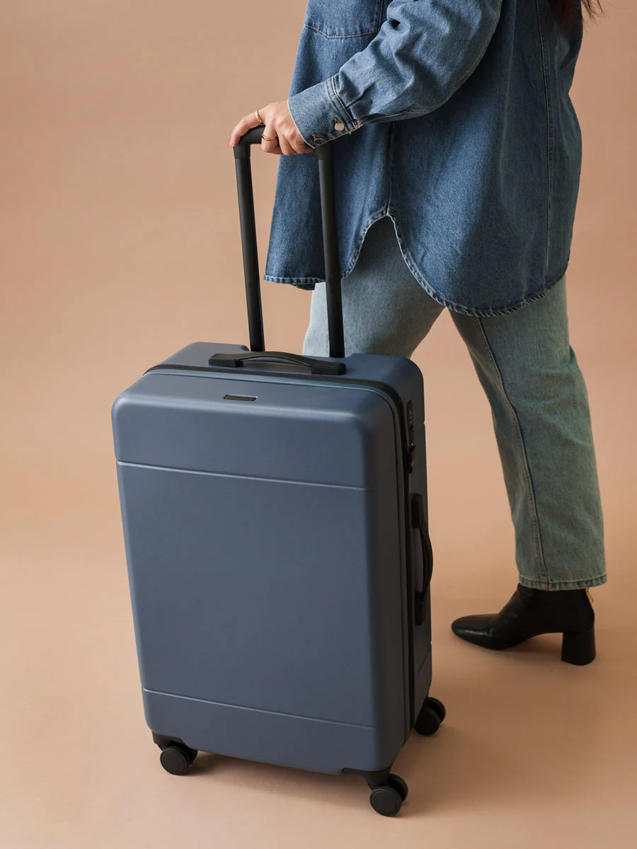 Hue Large Luggage - Image 20