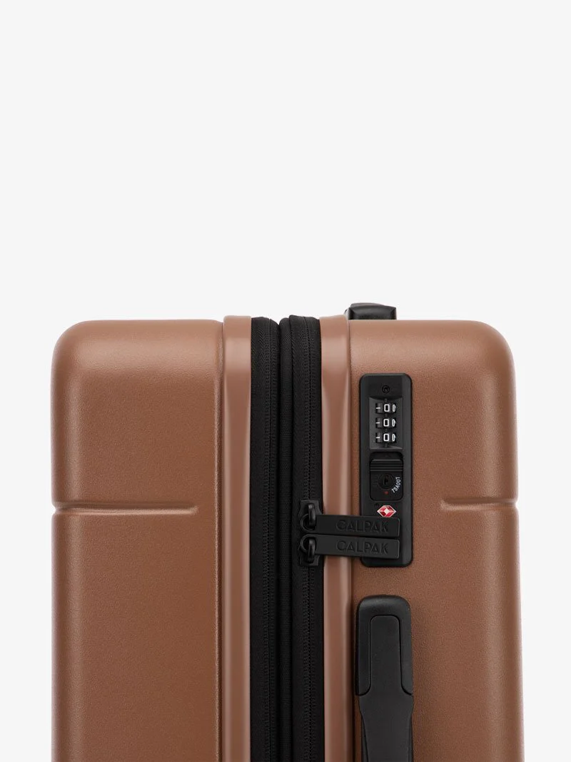 Hue Medium Luggage - Image 5