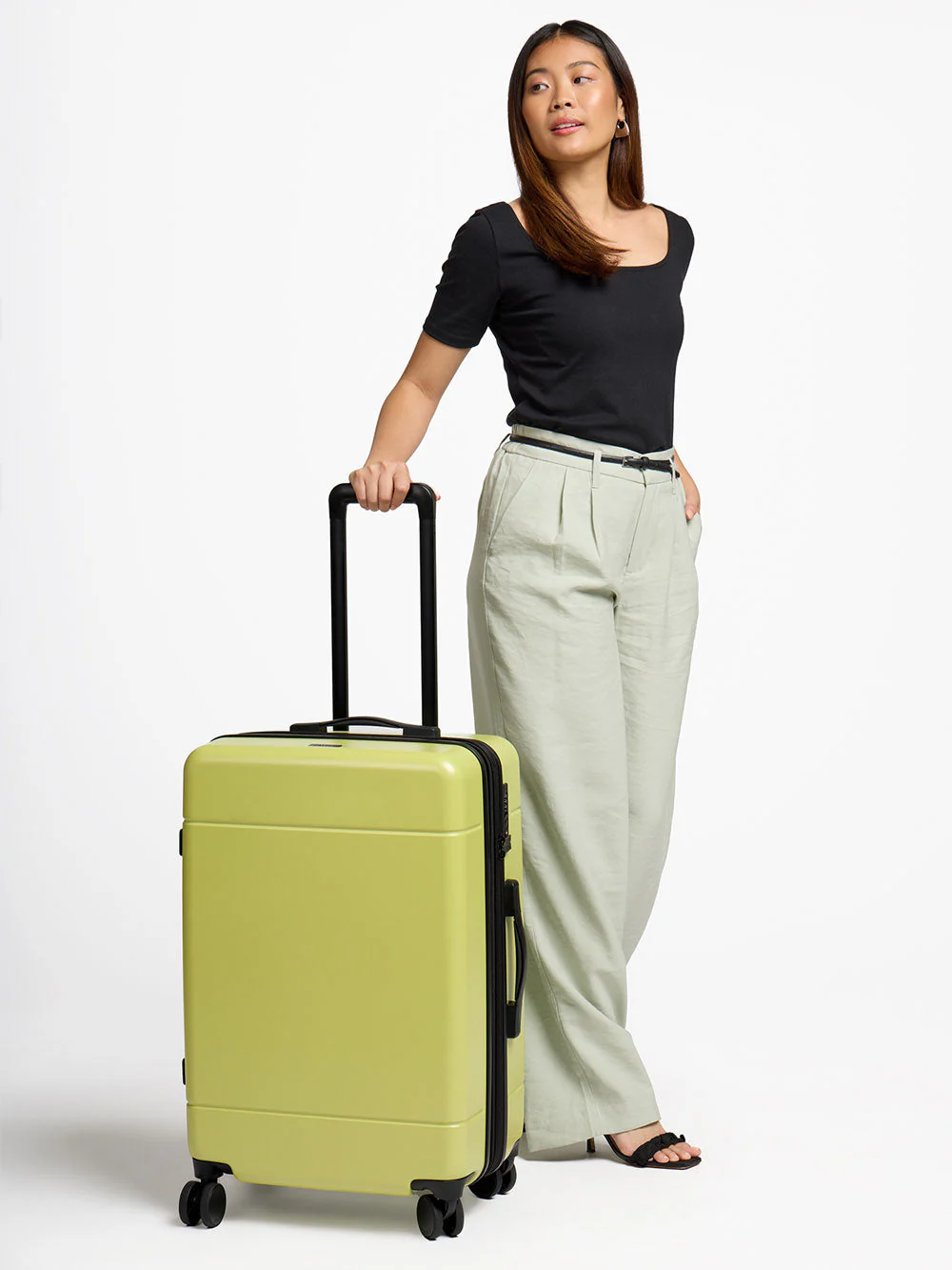 Hue Medium Luggage - Image 63