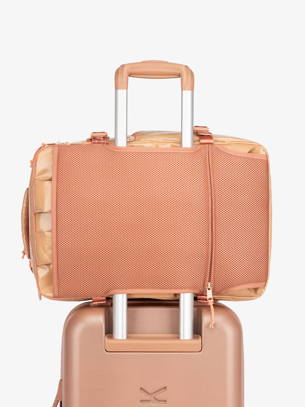 Terra 26L Laptop Duffel Backpack - Image 11