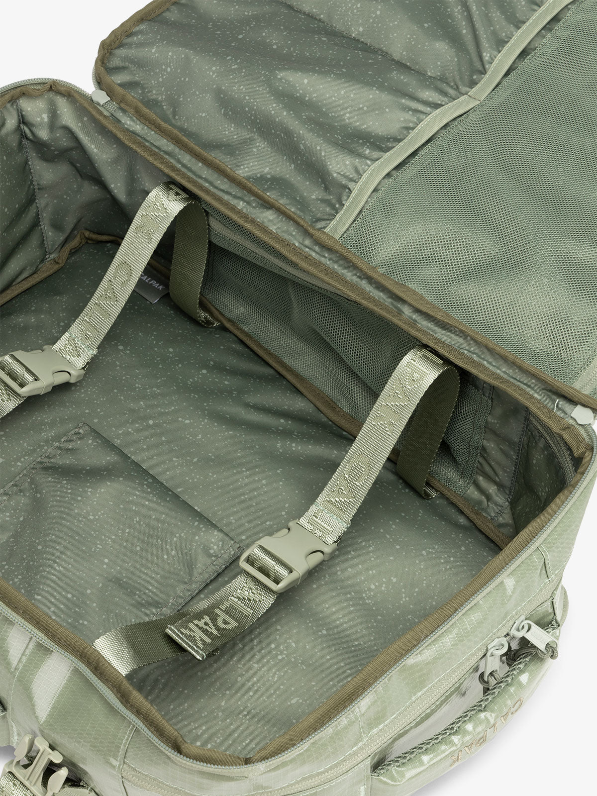Terra 26L Laptop Duffel Backpack - Image 20