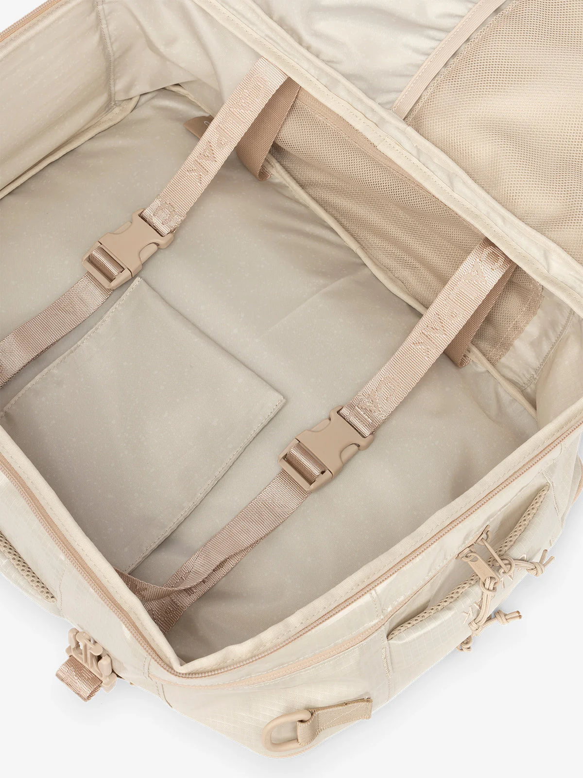 Terra 26L Laptop Duffel Backpack - Image 31