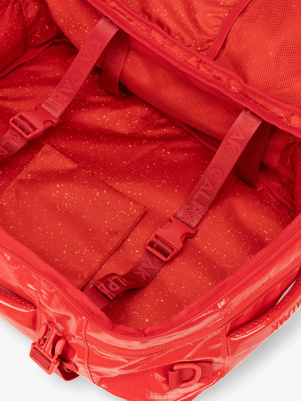 Terra 26L Laptop Duffel Backpack - Image 46