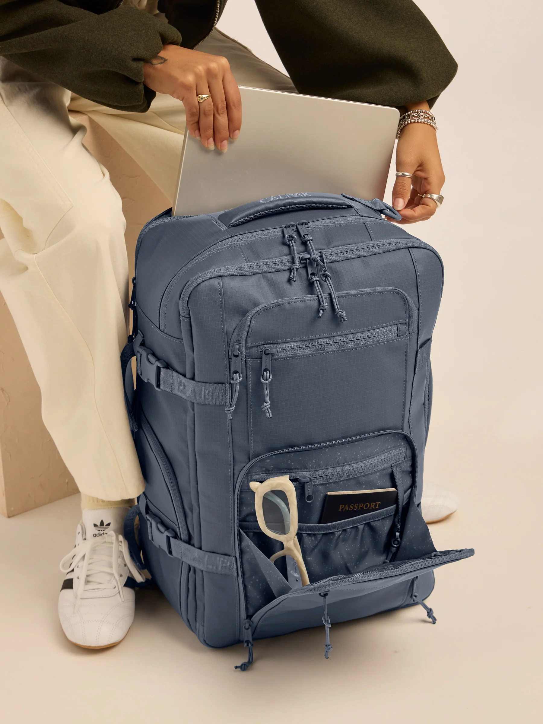 Terra 26L Laptop Duffel Backpack - Image 68