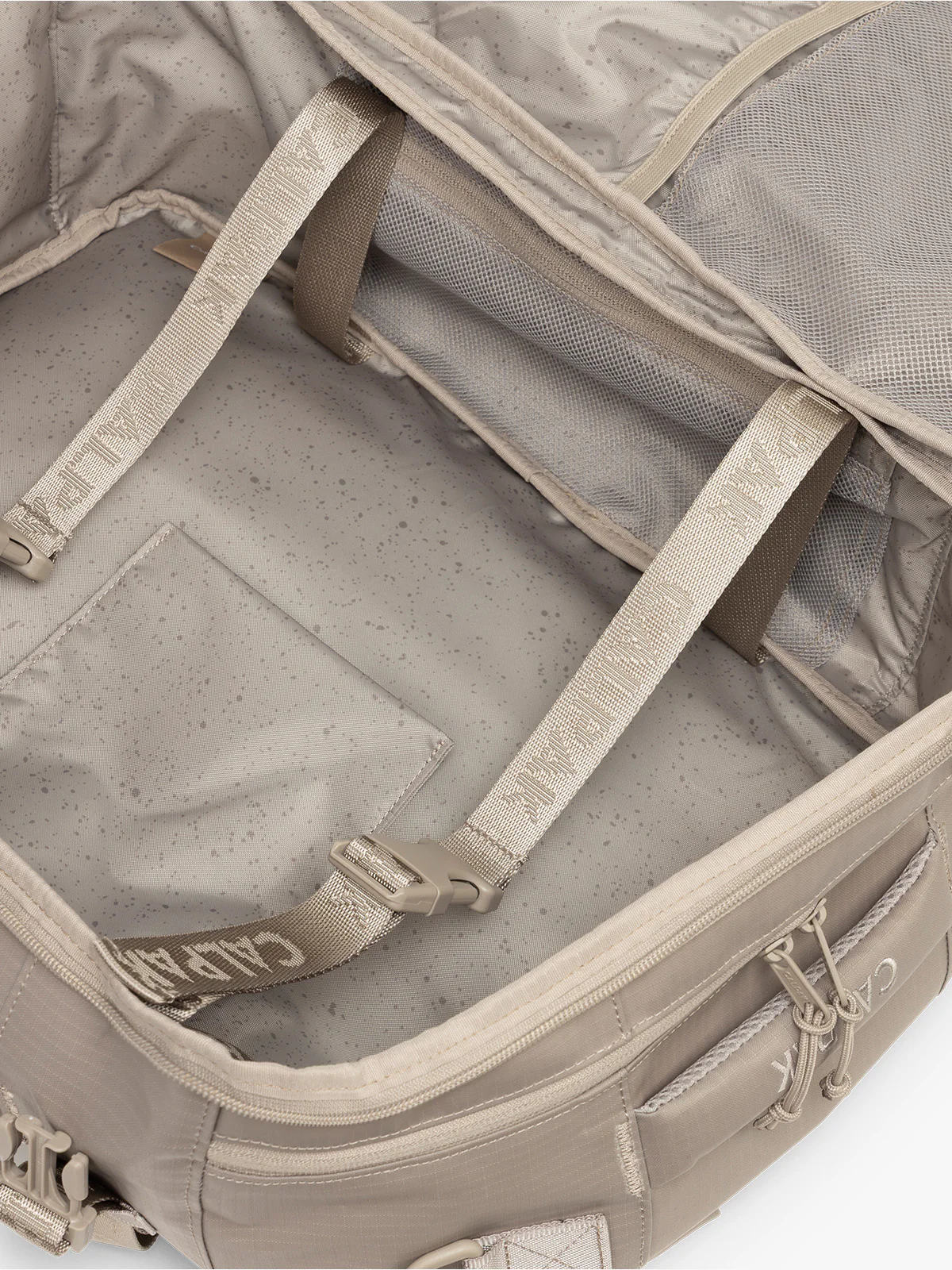 Terra 26L Laptop Duffel Backpack - Image 78